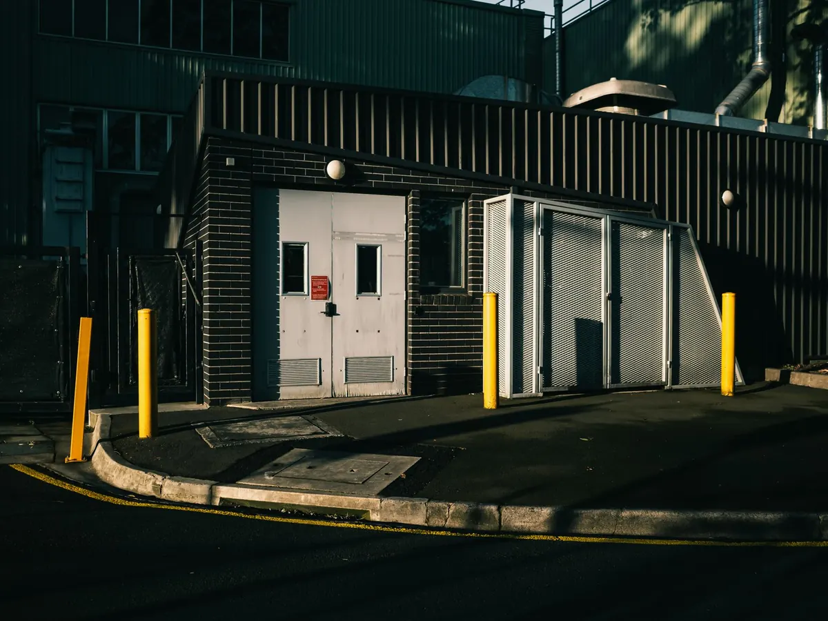 How Automatic Gate Safety Sensors Work — and Why They Fail